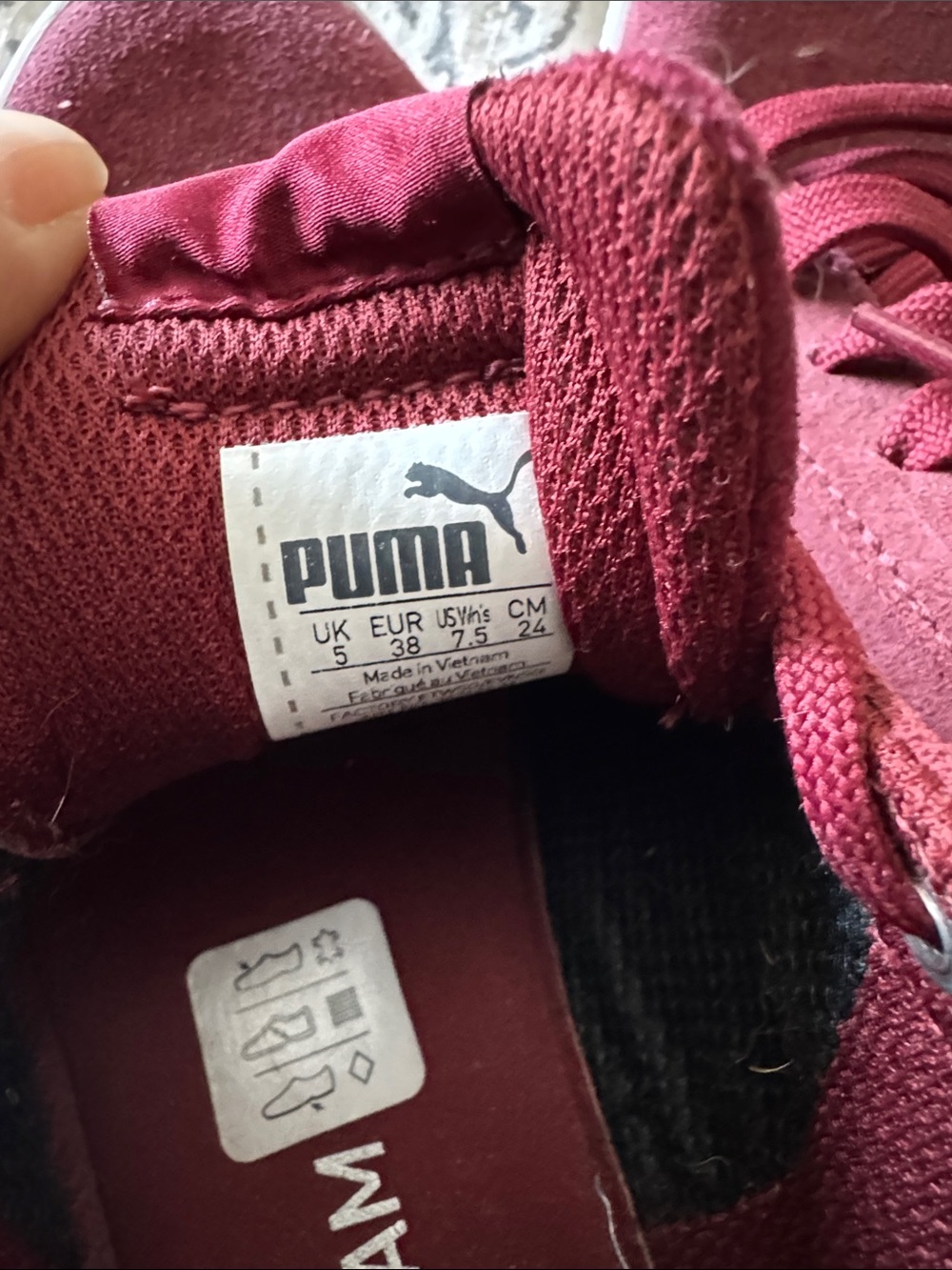 Puma Women's Low-Top Suede Sneakers in Burgundy with White Stripe - Picture 8 of 12